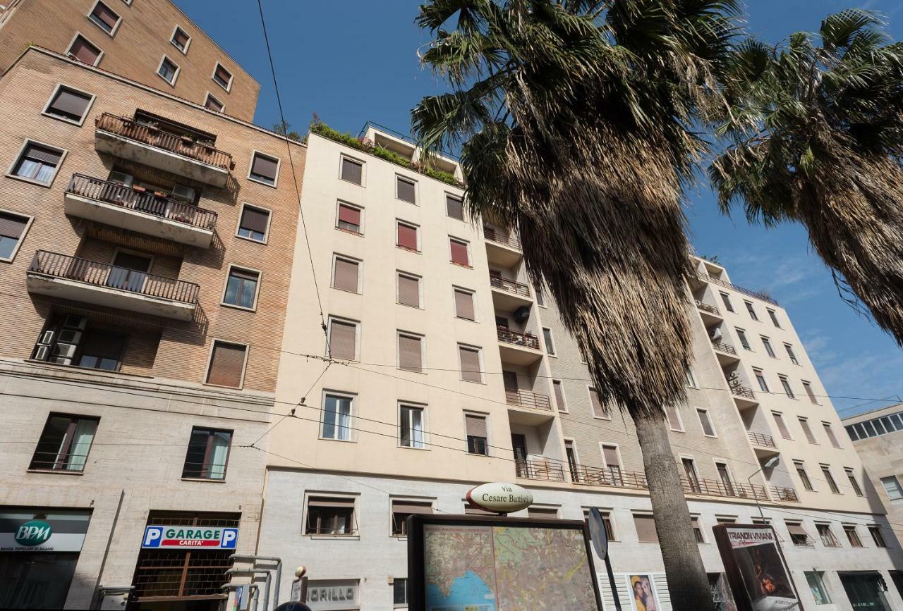 Toledo One 2* Naples